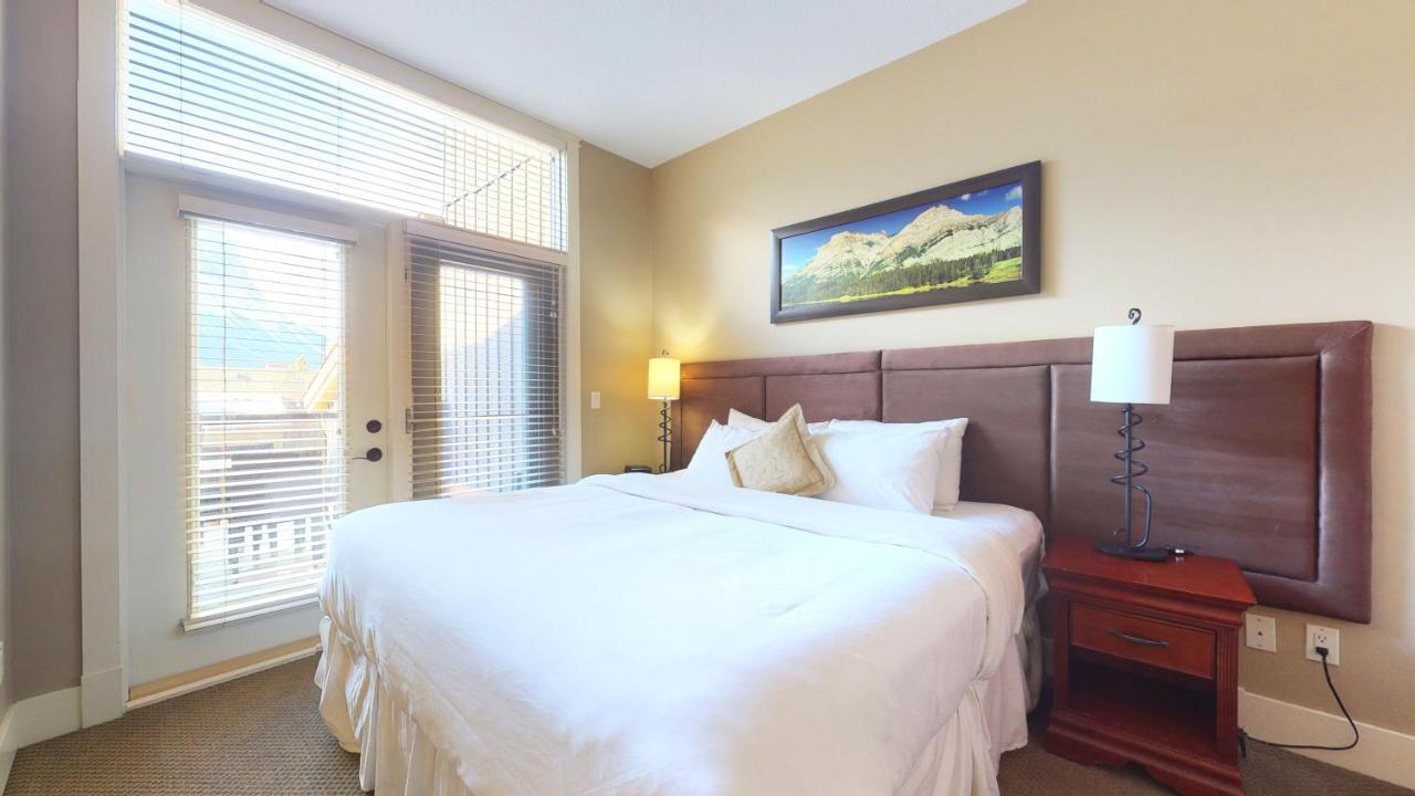 Spectacular Penthouse With Amazing Views, Indoor Pool And Hot Tub 호텔 캔모어 외부 사진